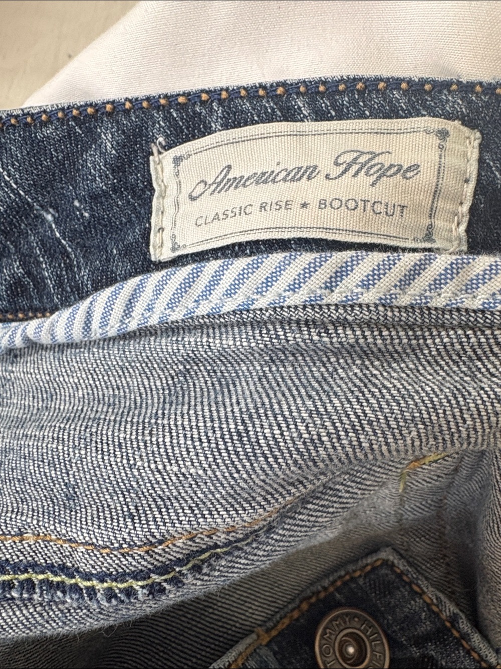 Tommy Hilfiger Women's Medium Blue Flare Jeans - Picture 13 of 17
